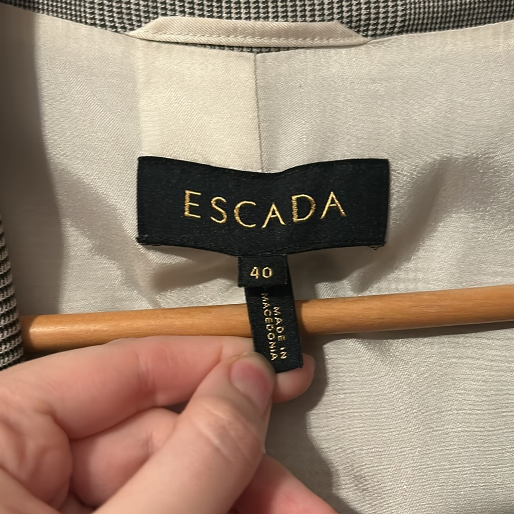 Escada Houndstooth Microprint Front Button Blazer… - image 2